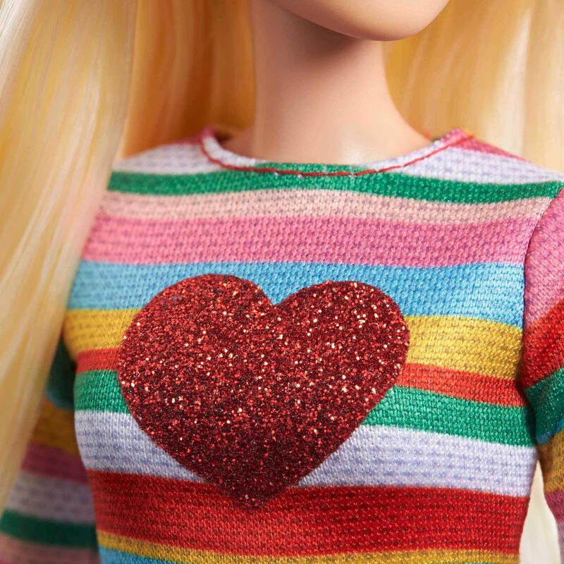 Mu&ntilde;eca De Moda Barbie It Takes Two Malibu Con C... image number null