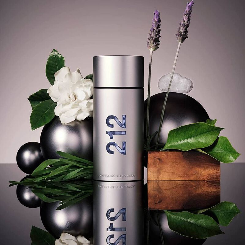 Perfume de Hombre Carolina Herrera 212 Nyc Men ... image number null