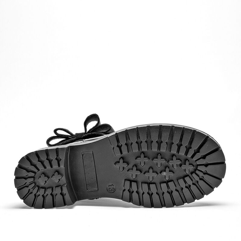 Yuyin Bot&iacute;n para ni&ntilde;a. Negro charol image number null