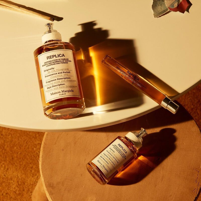 R&eacute;plica Del Perfume Maison Margiela Junto A La ... image number null