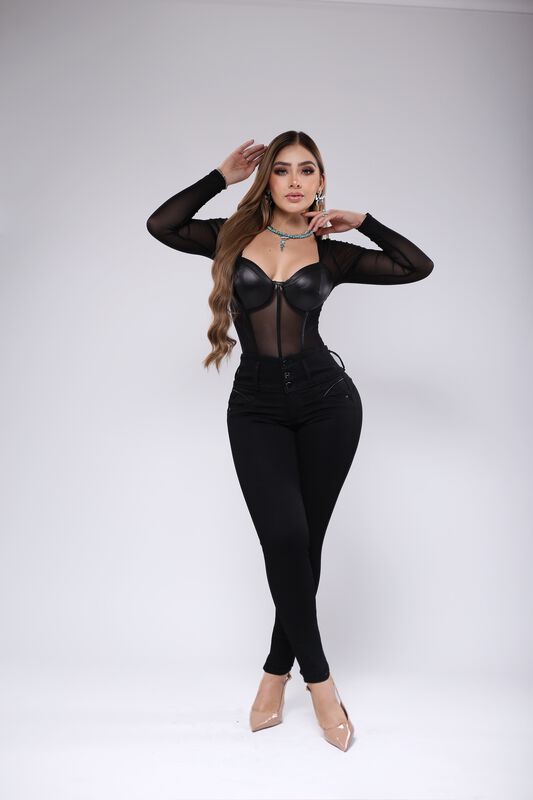 Jeans Negro Skinny Dama Tiro Medio Stretch Nyk image number null