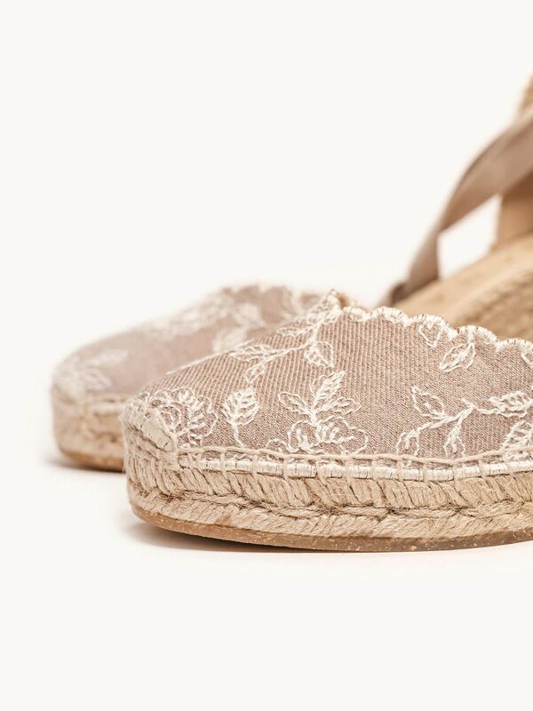 Romero Cu&ntilde;a Media Vaquero Bordado Piedra image number null