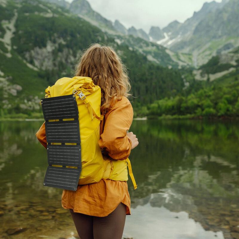 Cargador solar portátil de 15 W image number null