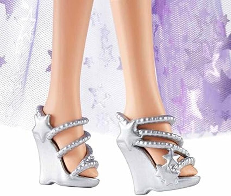Barbie A Touch Of Magic Mu&ntilde;eca Malibu image number null