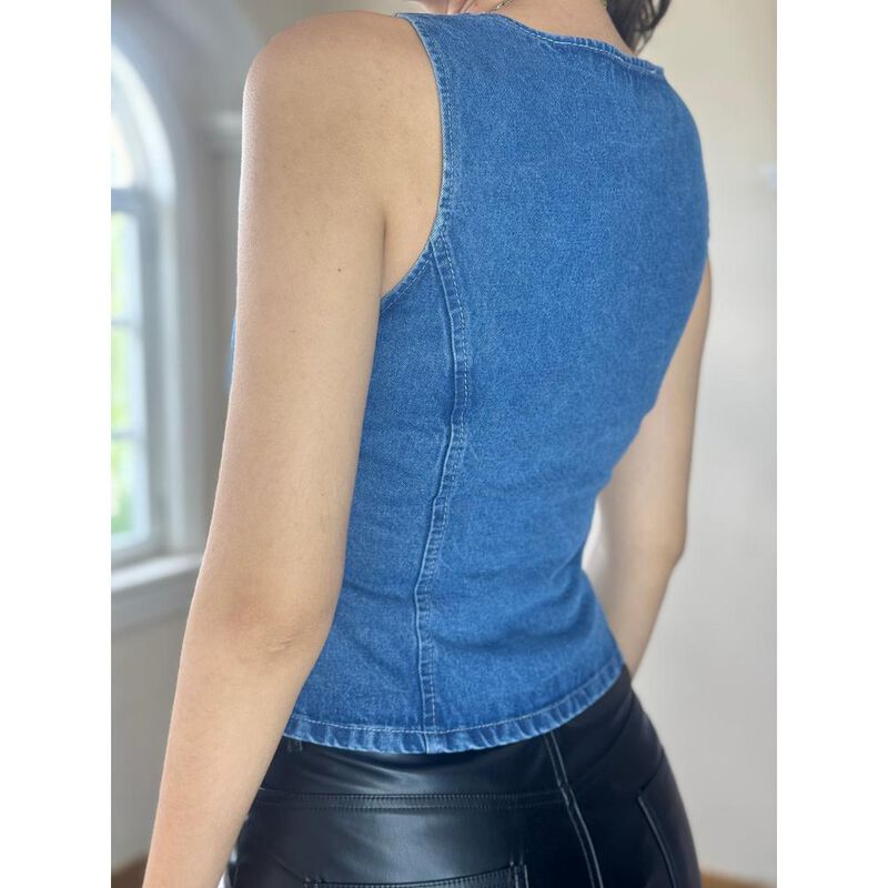 Chaleco denim escote cuadrado image number null