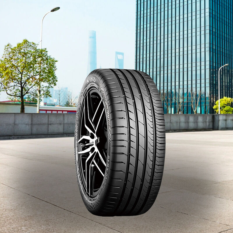 Llanta LT235/75R15 104/101S GT Radial Adventuro... image number null