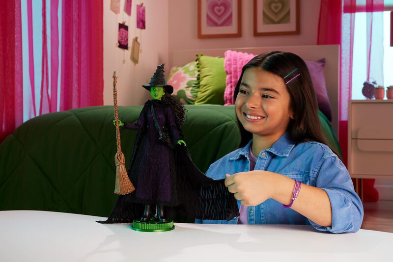 Mu&ntilde;eca Moderna Mattel Universal Wicked Deluxe E... image number null
