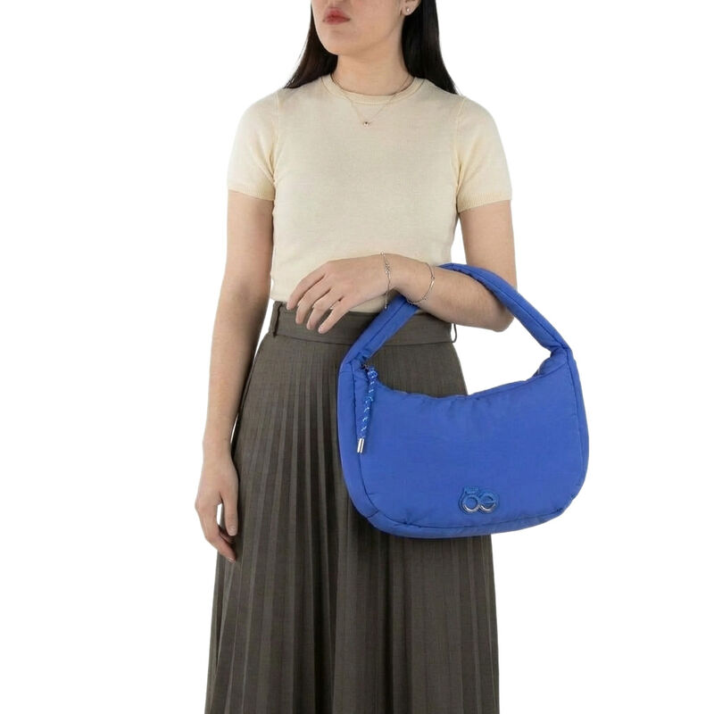 Bolsa Hobo Grande Look Puffy Color Azul image number null