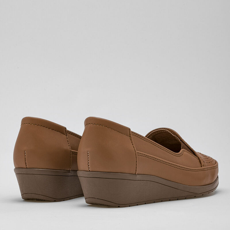 Rumores Zapato de horma c&oacute;moda para mujer camel image number null