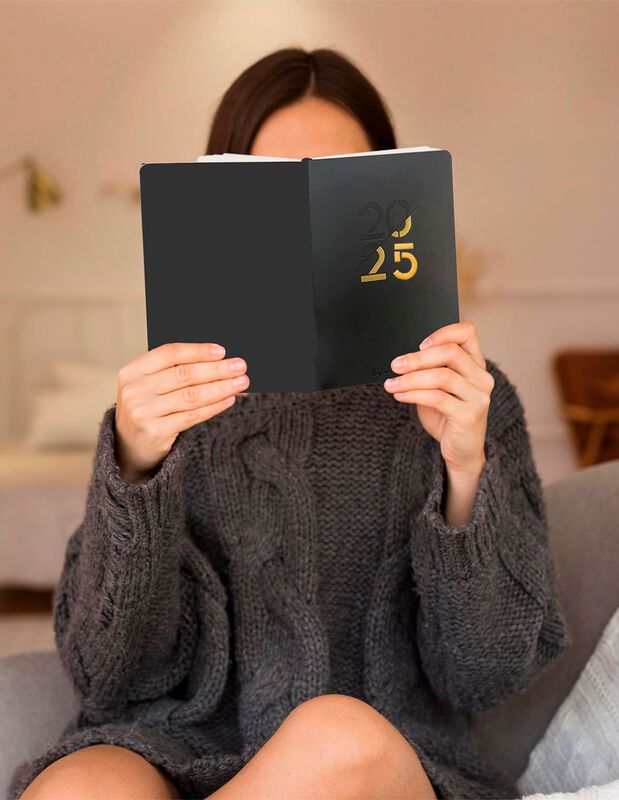 Agenda 2025 Negro con Pestañas Planificadoras B... image number null