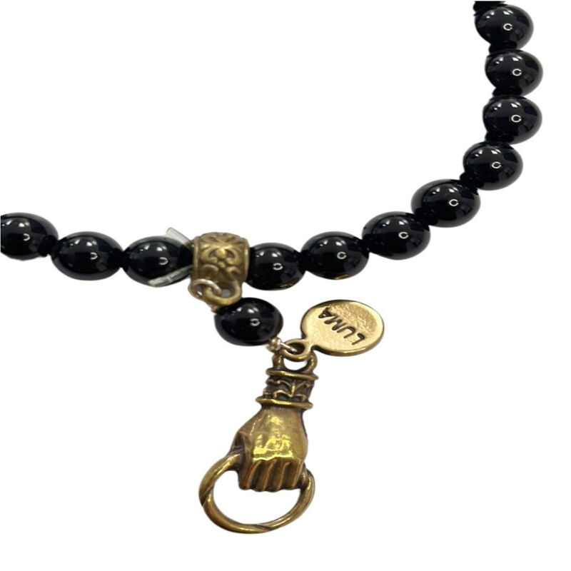 Pulsera Negra De &Aacute;gatas Con Dije Met&aacute;lico De Ma... image number null