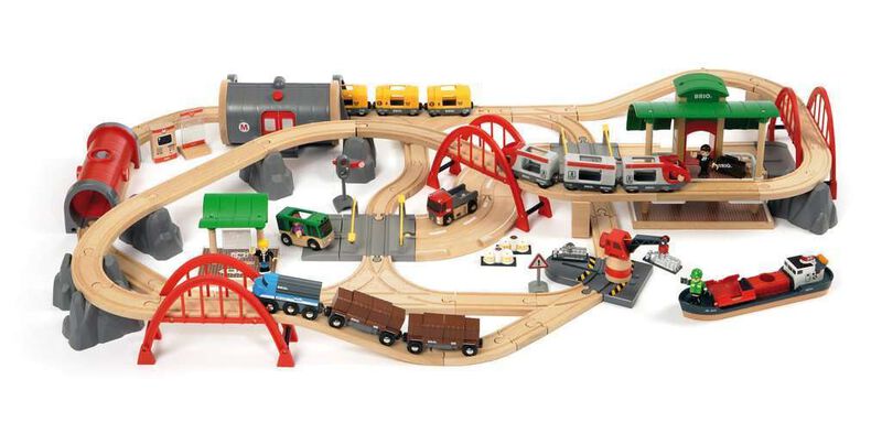 Juego De Juguetes De Tren De Madera Brio World ... image number null