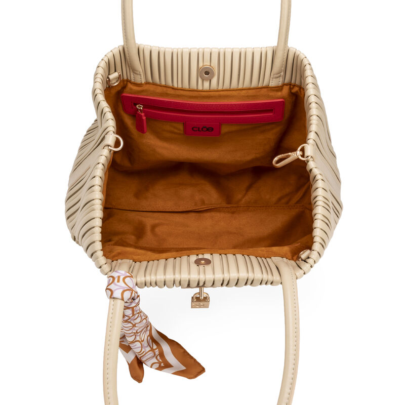 Bolsa Tote Grande Look Blisado Color Beige image number null