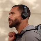 Audifonos Beats Solo 4 Negro MUW23LL/A