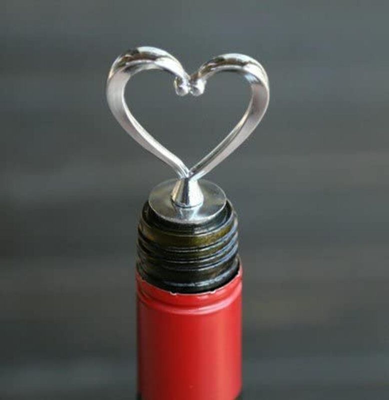 Elegante Tap&oacute;n De Botella En Forma De Coraz&oacute;n image number null