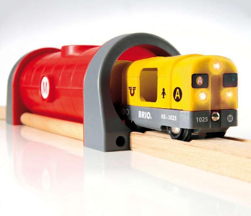 Juego De Juguetes De Tren De Madera Brio World ... image number null