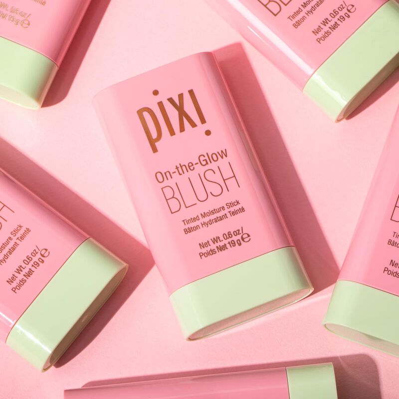 Blush Stick Pixi On-the-glow Fleur Hydrating 19... image number null