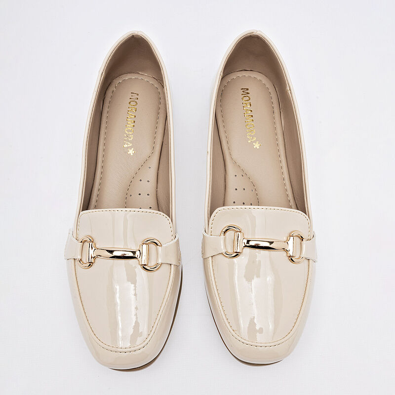 Moramora mocas&iacute;n para mujer beige charol cod 14... image number null