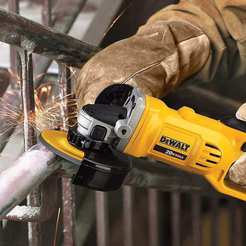Esmeriladora DeWalt 4 1/2" 900W Profesional Mod... image number null
