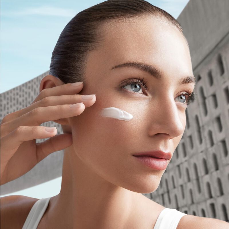 Crema Hidratante Facial Biotherm Aquasource Hyd... image number null