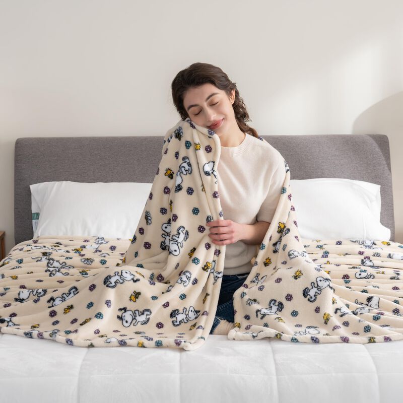 Manta De Felpa Berkshire Blanket Peanuts&reg; Velve... image number null