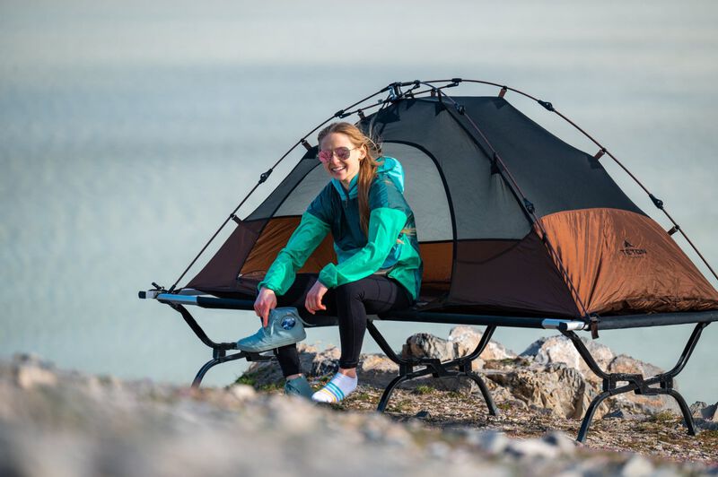 Casa De Campa&ntilde;a R&aacute;pida Vista 1 Persona (3 Estac... image number null