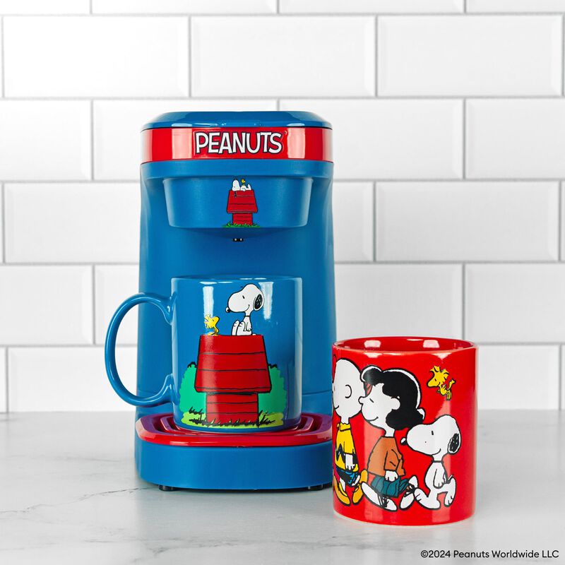 Cafetera Uncanny Brands Peanuts De Una Taza, Se... image number null