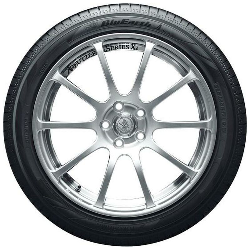 Llanta 185/55R16 87H Yokohama Bluearth AE50 image number null