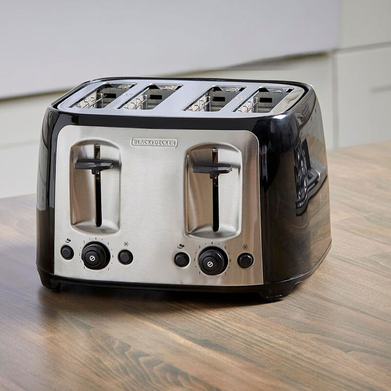 Tostadora Black + Decker de 4 Rebanadas TR1478B... image number null