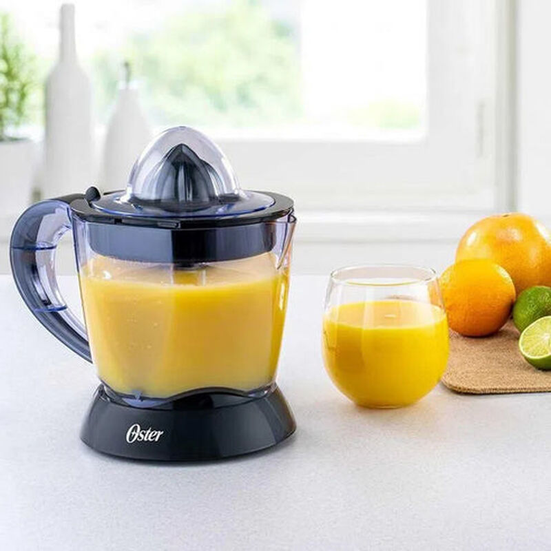 Exprimidor de C&iacute;tricos 1 Litro Oster FPSTJU407B... image number null