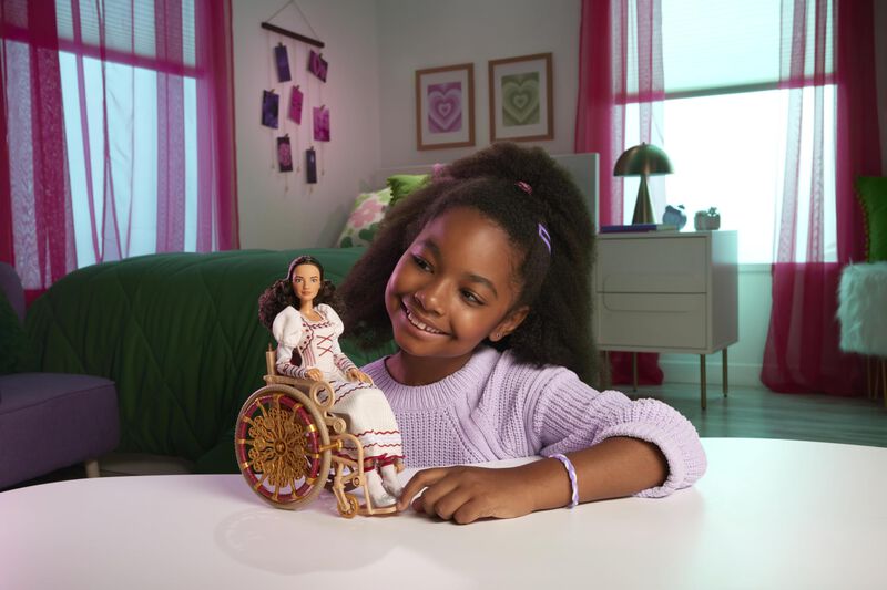 Mu&ntilde;eca De Moda Mattel Universal Wicked Nessaros... image number null