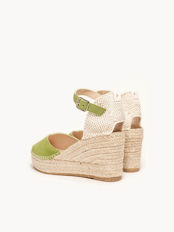 Jara Cu&ntilde;a Media Plataforma Ante Verde image number null