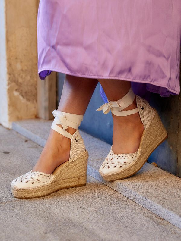 Alpargata de Cu&ntilde;a Alta Romero Crudo image number null