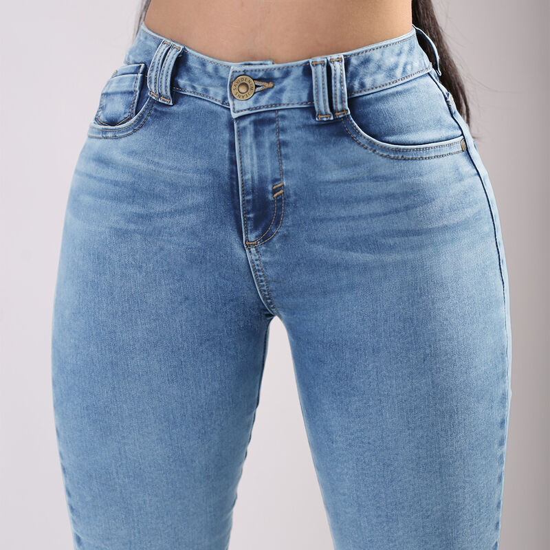 Pantal&oacute;n B&aacute;sico Super Skinny Azul Tiro Medio Mu... image number null