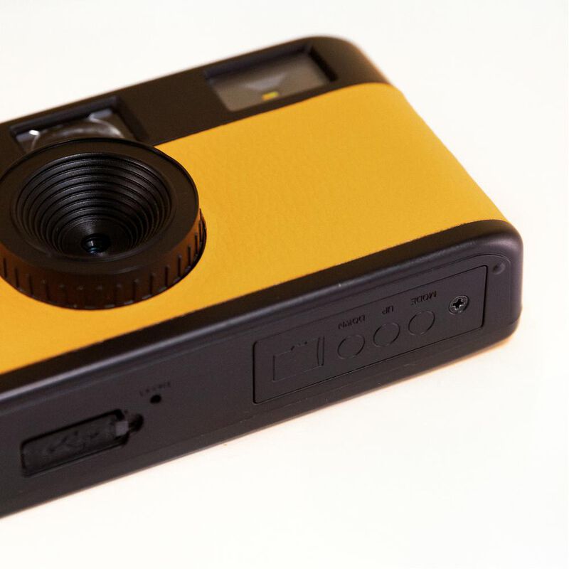 Cámara Estilo Retro Camp Snap Amarillo image number null