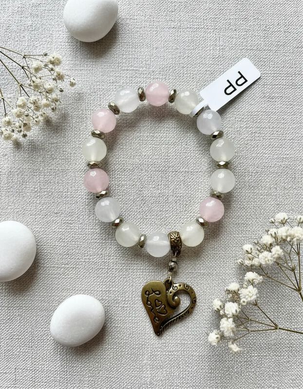 Pulsera colores pastel &Aacute;gatas con dije Coraz&oacute;n ... image number null