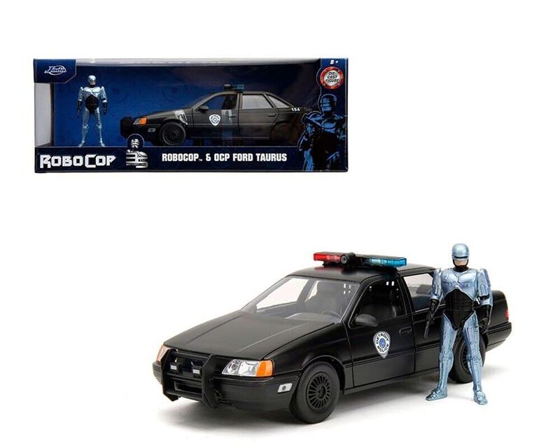 Figura De Coche Y Robocop Fundidos A Presi&oacute;n Ro... image number null