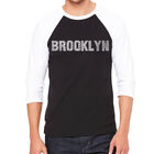 Camiseta Ragl&aacute;n de B&eacute;isbol Word Art Para Hombre - Barrios de Brooklyn - Negro Blanco