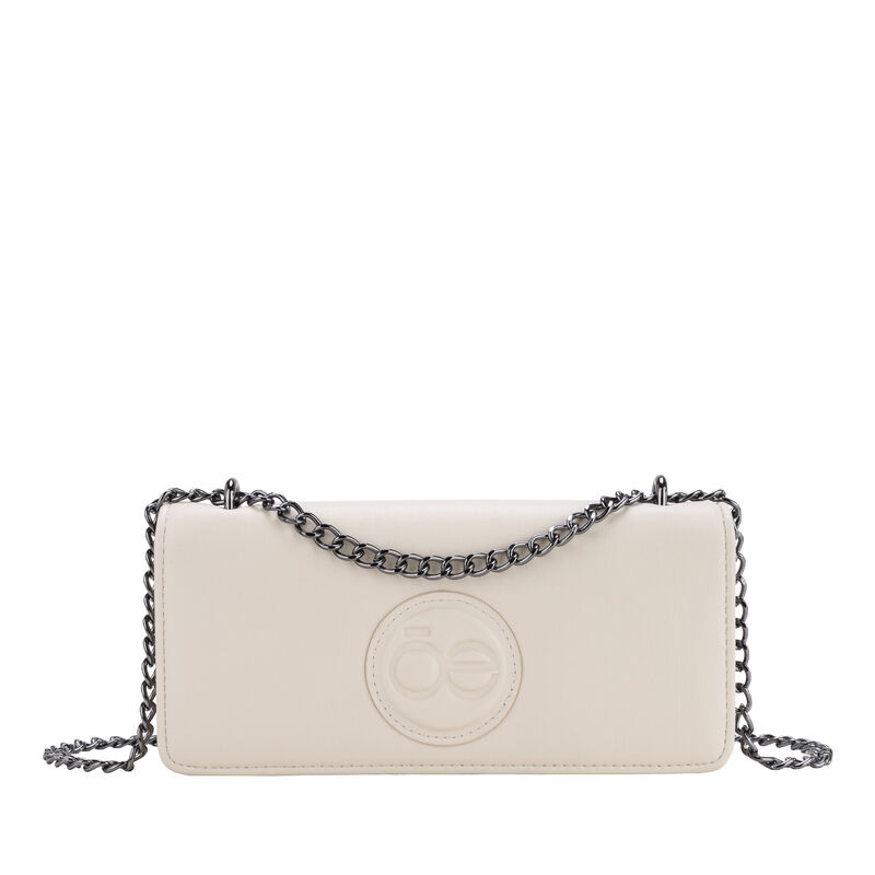 Cartera Flap Grande Con Monograma Troquelado Co... image number null