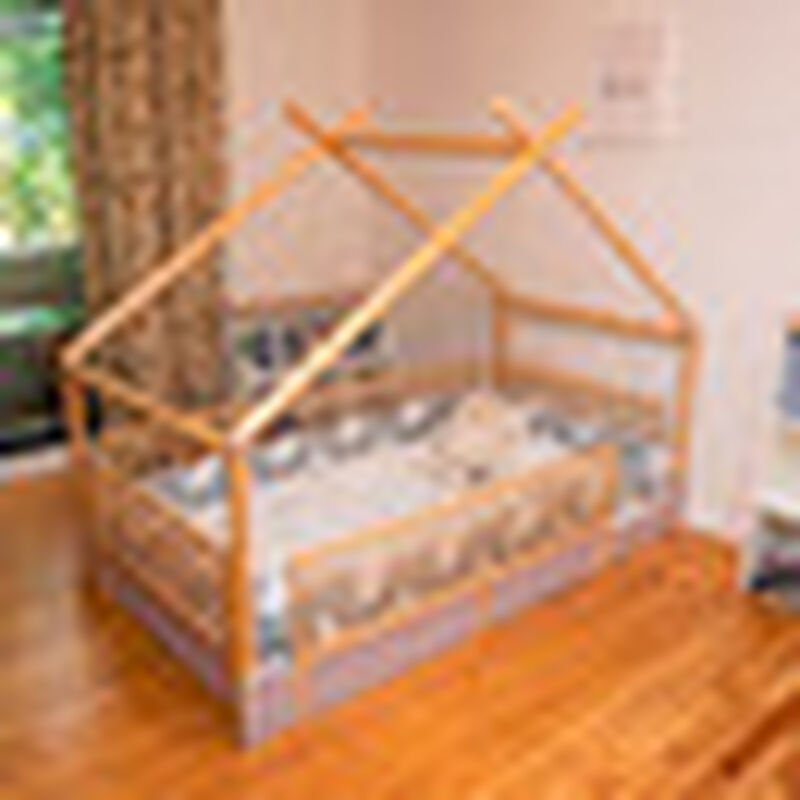Cama Chalet Montessori de Madera con Barandales... image number null