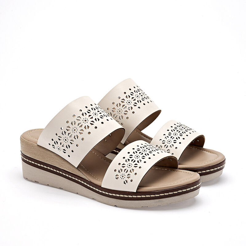 Been Class sandalia piso para mujer latte cod 1... image number null