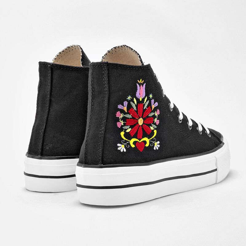 Mora Tierra Tenis urbano para mujer negro image number null