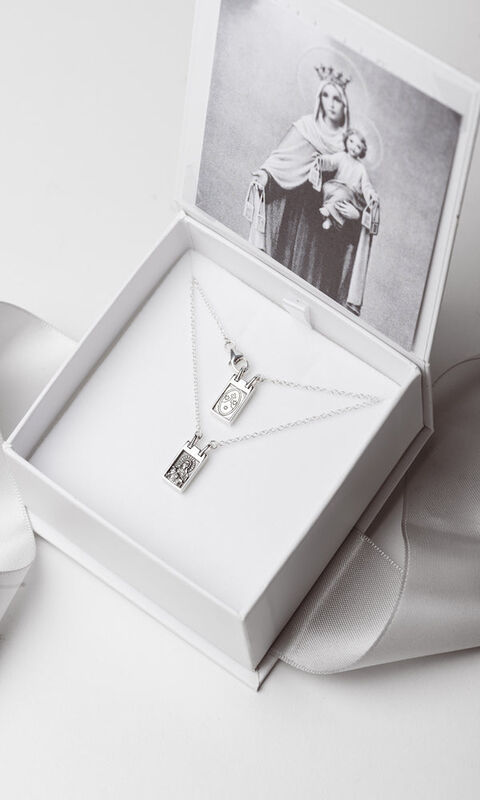 Escapulario de la Virgen del Carmen Adelante y ... image number null