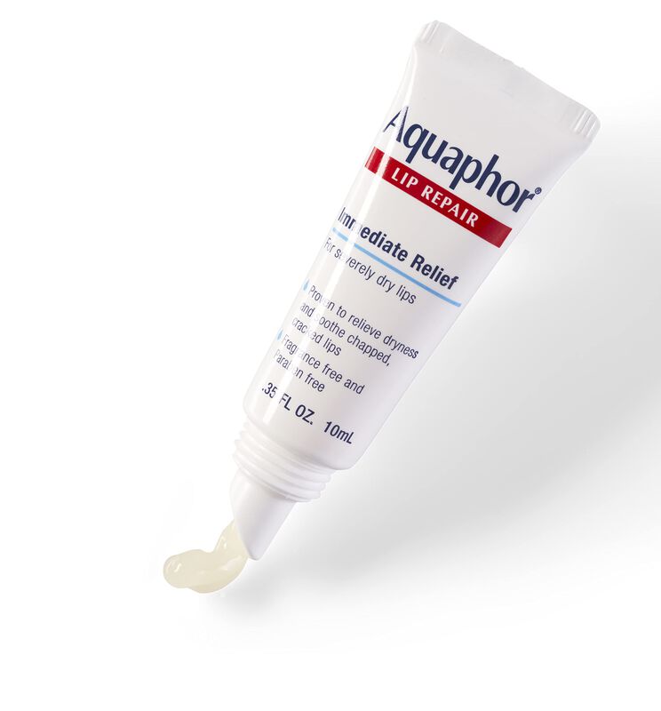 B&aacute;lsamo Labial Aquaphor Lip Repair Que Alivia L... image number null