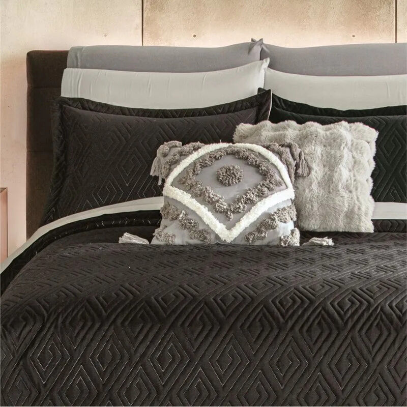 Colcha Neo Negro King Size Con Fundas Decorativ... image number null