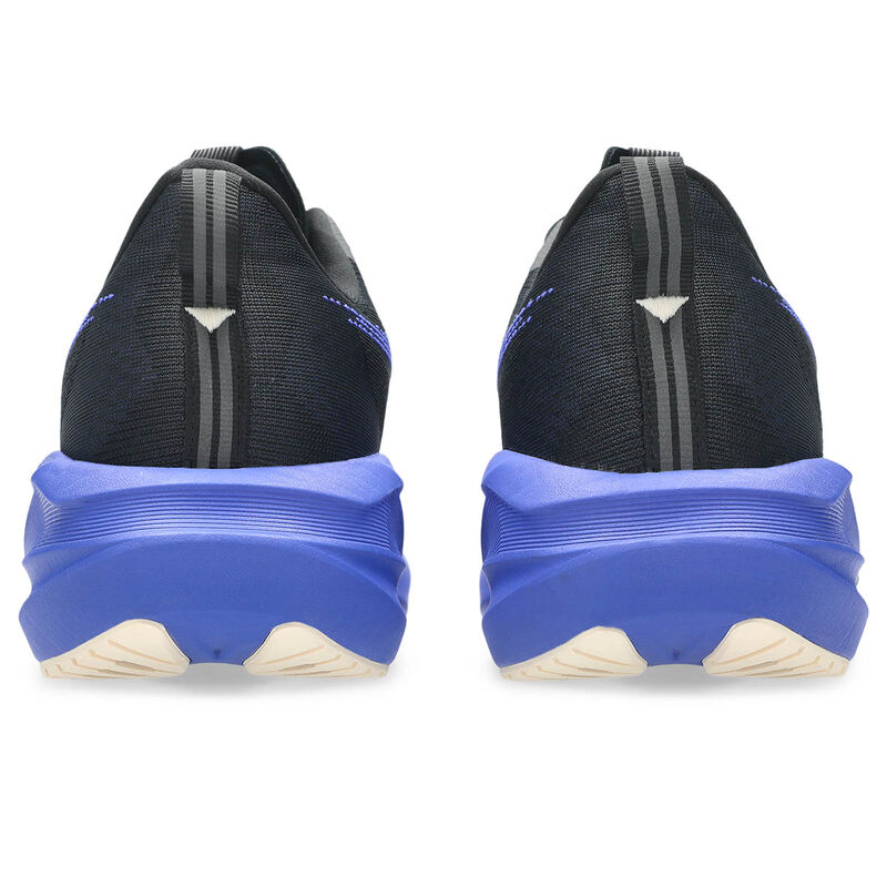 Tenis Hombre Asics Novablast 5 Negro B974004 image number null