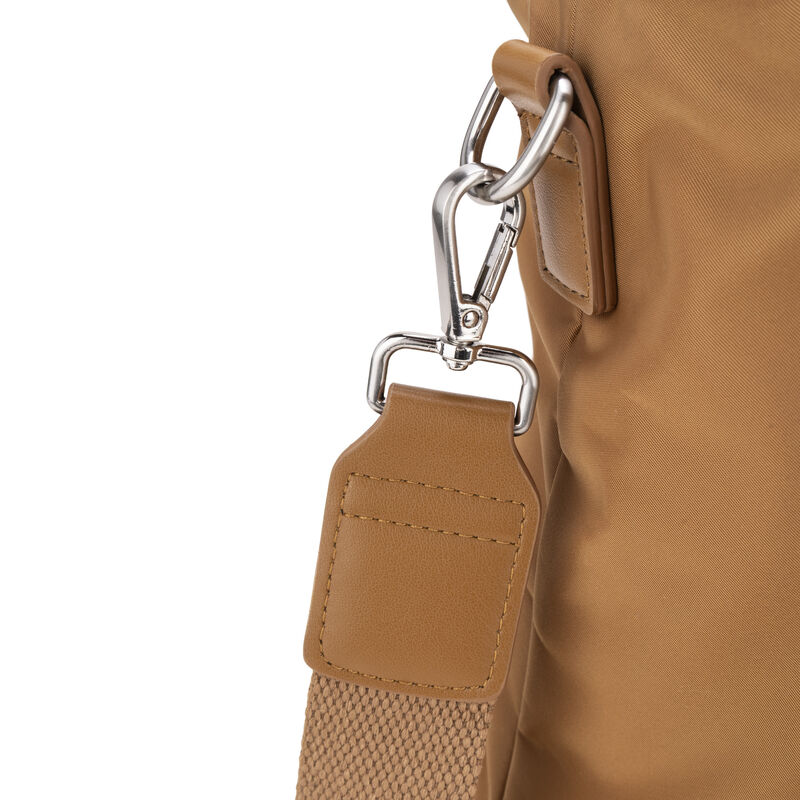 Bolsa Porta Laptop 14 Plg Textil Color Camel image number null