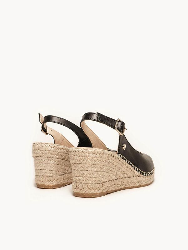 Clavel Cu&ntilde;a Media Napa Negro image number null