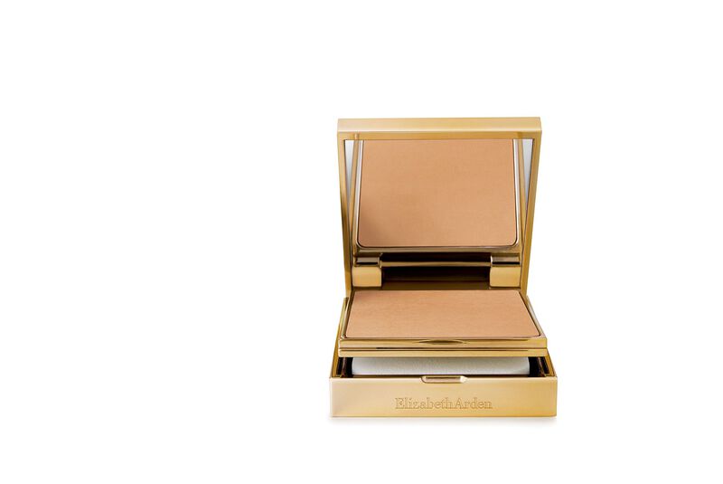 Maquillaje Elizabeth Arden, Acabado Impecable, ... image number null