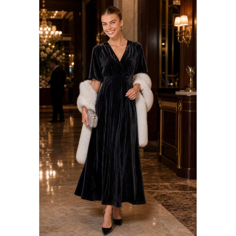 Vestido Maxi de Terciopelo Sissyaki Negro Talla... image number null